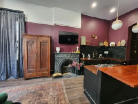 The Plum Parlor - Moody Victorian Studio with Timeless Charm