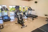 This space is centrally located 5 mins from the beach