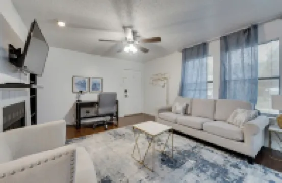 25% Off 1Bd DFW, Hwy183/161, Private Yard - Irving I49