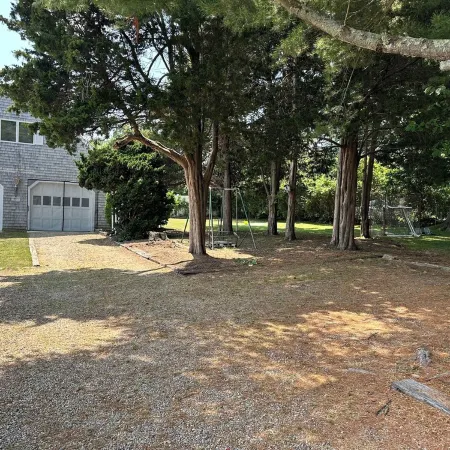 Short walk to the beach! See & hear the ocean in the distance. Great living area