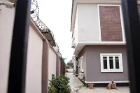 3 out of 4 bedroom house ,located in a Safe, quiet, highly secured gated estate Hotels in Ojokoro