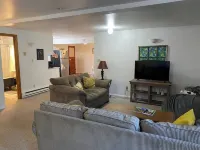 Trails, Tails & Town – Pet-Friendly Stay Near It All