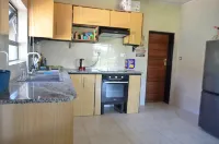 Homz Cottage - Mfuwe, Zambia on the gateway into the South Lunagwa National Park Hotels in Chipata