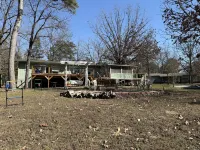 Bellawood Resort #11 Cozy 3-bedroom cabin with boat slip