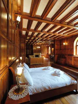 The Castle | your unique way of retreat