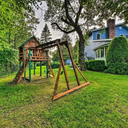 Waterfront Lake Huron Getaway: Private Beach!