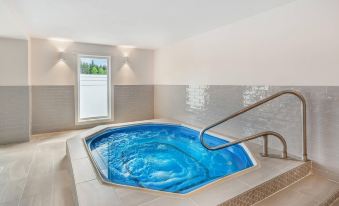 Velora Hinton, an Ascend Collection Hotel