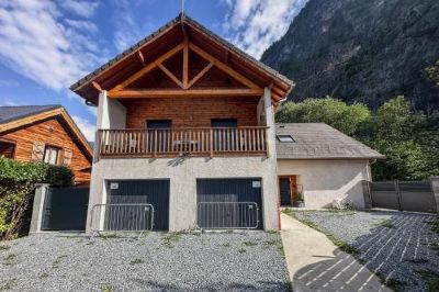 Superior Chalet #Lemasdoisans au Pied de l'Alpe d'Huez Via Bourg d'Oisans l'Etoile des Glaciers Photo