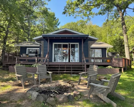 Lco Lakefront Cabin - Enjoy Summer at the Lake! Hotels in Sawyer County