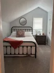 Modern 3Bed 2Bath, Short Drive to Rrg, Walk to Stores and Restaurants! So Clean!