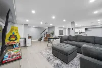 Union Oasis: Hot Tub, Grill, Gym, Games, Massage chair, EWR 10min, NYC 30 min Hotels in Union