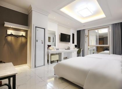 Hello hotel(헬로우 호텔)