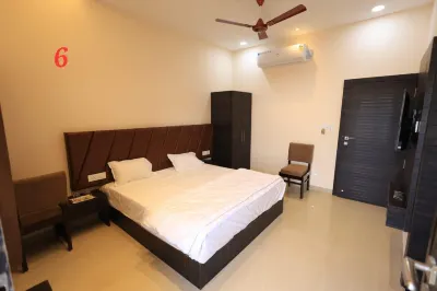 德夫洛克家庭寄宿 Shree Chintaman Ganesh Temple, Ujjain附近的飯店