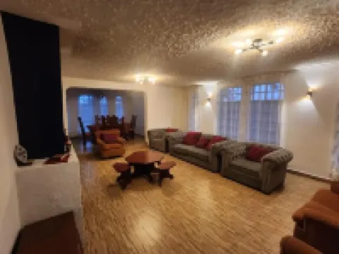 Serian Vacation House Hotels in Narok Town