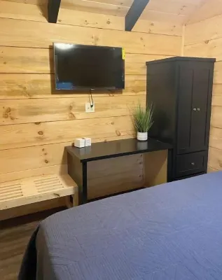 Private Cabin. 8 Mins from Clemson!!
