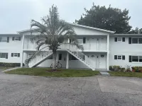 Charming 1-bedroom apartment with WiFi, AC in delightful Delray Beach