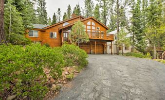 Hot Tub Access, Near Skiing Tahoe Donner Cabin