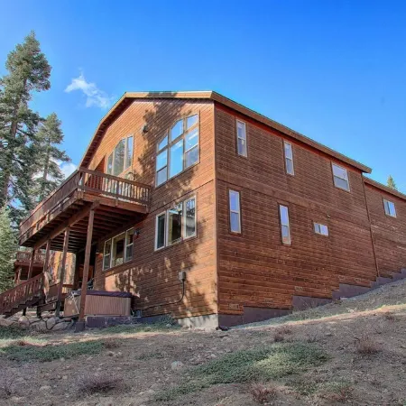 5bd3ba, sleeps 10 Mountain View Hot Tub/Poker/Pool table, near Ski Resort