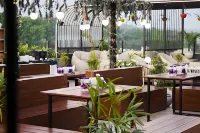 Clarion Hotel Dehradun - Aamiainen