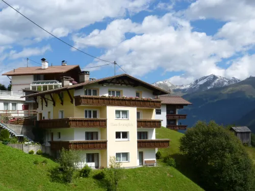 Cozy apartment with a beautiful view - Wifi