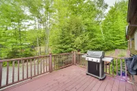 Rustic North Creek Getaway ~ 4 Mi to Gore Mtn! - WiFi