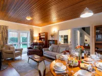 Cottage in Cornwall near Sandy Beach - 4-Star