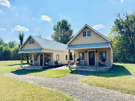 Waterfront Cabin Deep in Nature