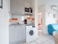 Cozy Apartment by the Sea