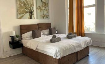 Apartment - Sleeps 2 - Parking - WiFi