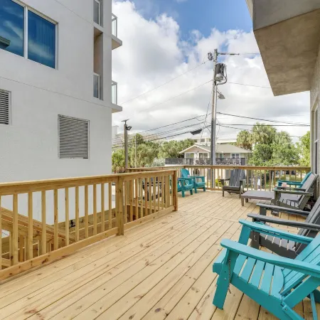 Clearwater Beach Hideaway Walkable Location!