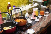Ritz Plaza Hotel - servizio colazione