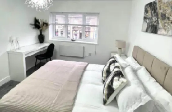 2 Bed Apartment Sleeps 3 -Smart Tv -Private Garden