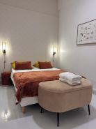 CYRUS HOTEL-HOUSE