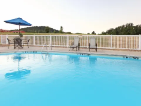 Holiday Inn Express & Suites MOUNTAIN HOME by IHG Hotels in Baxter County