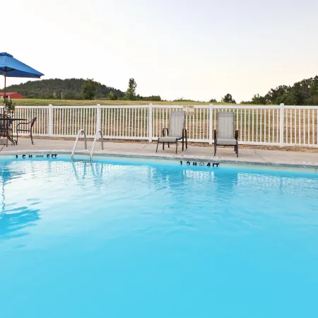Holiday Inn Express & Suites MOUNTAIN HOME by IHG