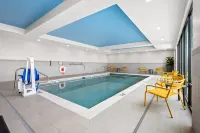 HAMPTON INN AND SUITES BY HILTON INTERCOURSE - Pools