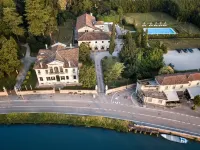 Villa Franceschi Hotel & Resort - parkir