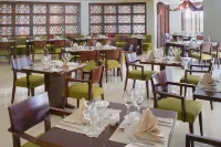 Crowne Plaza SOHAR by IHG - breakfast
