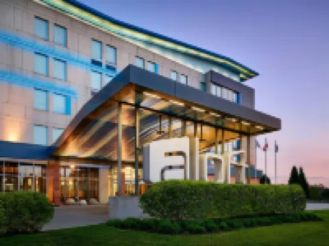 アロフト モントリオール エアポート ドルヴァルのホテル