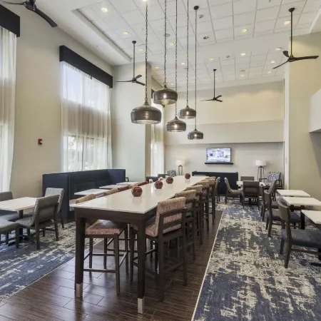 Hampton Inn & Suites Orlando-Apopka