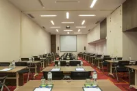 Holiday Inn Express JAKARTA PLUIT CITYGATE by IHG - Business