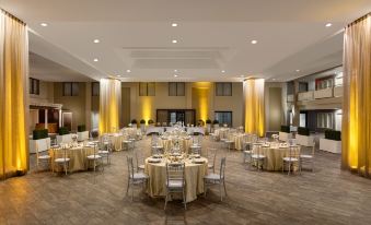 DoubleTree by Hilton Laurel