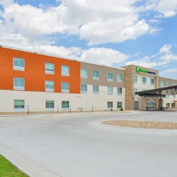 Holiday Inn Express & Suites CHADRON by IHG