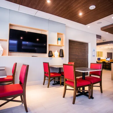 Holiday Inn Express & Suites REHOBOTH BEACH by IHG