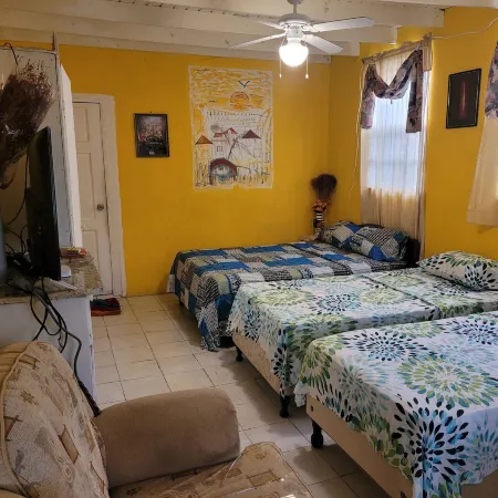 JO J's Hostel