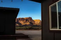 Desert Sage Retreat - Bergblick