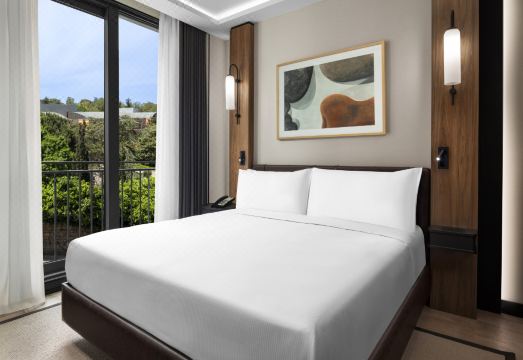 알투니자데 스위트 이스탄불, 큐리오 컬렉션 바이 힐튼