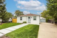 < 1 Mi to Olde Town Arvada: Home w/ Patio! - 3-Star