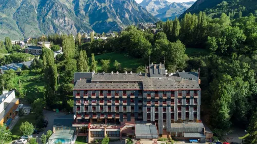 Evenia Monte Alba Hotels in Cerler