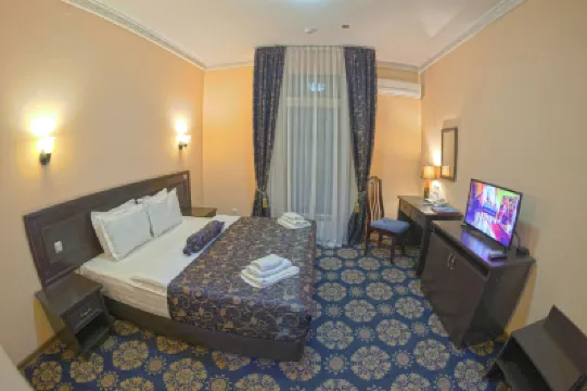 Minorai-Kalon Hotel فنادق في 